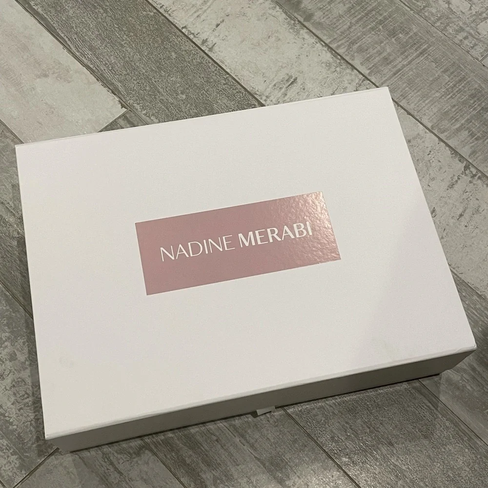 Nadine Merabi Authentic White Magnet Flap On Lead Empty Box Storage Contrast - Picture 4 of 10